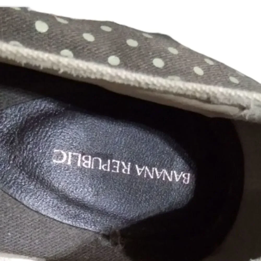 Banana Republic gray polka dot espadrilles 9 1/2
